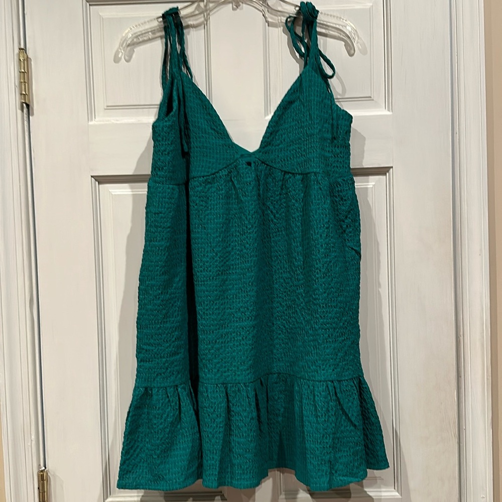 Green Lulus casual dress.